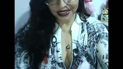 Snapshot of doll78latin chatting on 12, 9, 2025 doll78latin online show from 12, 9, 2025