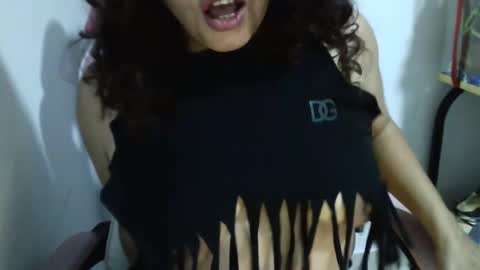 Snapshot of doll78latin chatting on 23, 9, 2025 doll78latin online show from 23, 9, 2025