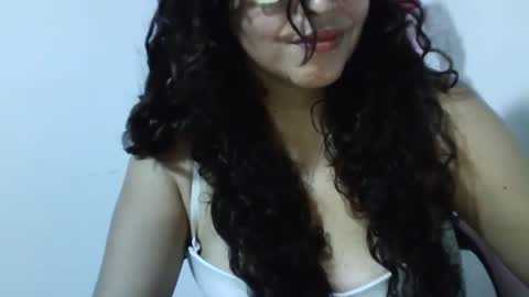 Snapshot of doll78latin chatting on 2, 10, 2025 doll78latin online show from 2, 10, 2025