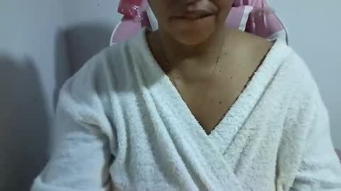 Snapshot of doll78latin chatting on 8, 10, 2025 doll78latin online show from 8, 10, 2025