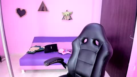 sofia de la torre online show from 9, 11, 2025