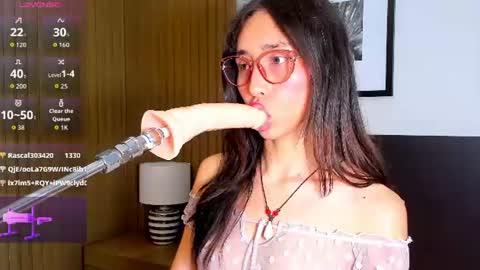 Snapshot of doll_bella_ chatting on 11, 6, 2026 Bella online show from 11, 6, 2026