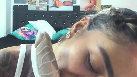 C E L E S T E  online show from 1, 2, 2025