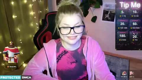 Chloe online show from 5, 1, 2025