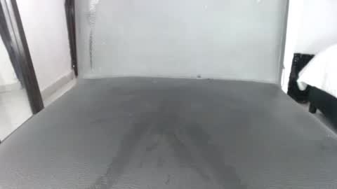 doll_dollys_ online show from 20, 2, 2025