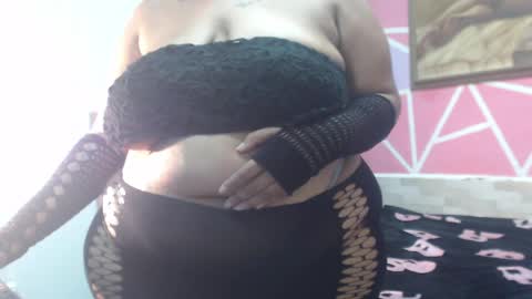 doll rihana online show from 30, 3, 2026