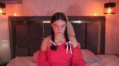 doll_valeria_ online show from 28, 11, 2025