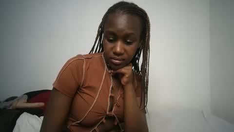 Snapshot of dollberry chatting on 7, 1, 2025 dollberry online show from 7, 1, 2025