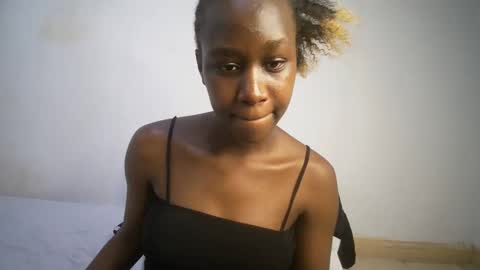 Snapshot of dollberry chatting on 4, 3, 2025 dollberry online show from 4, 3, 2025