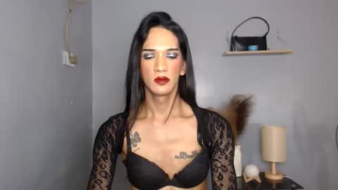 dollescent online show from 19, 4, 2026