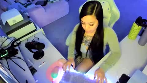 DOLLLFACE online show from 6, 1, 2026