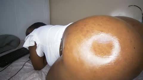 dollqueen_ online show from 4, 10, 2025