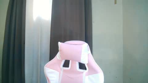 Snapshot of dolly_angel2 chatting on 22, 1, 2025 dolly_angel2 online show from 22, 1, 2025