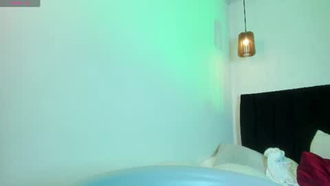 Snapshot of dolly_zoe chatting on 25, 6, 2026 Call me Zoe online show from 25, 6, 2026