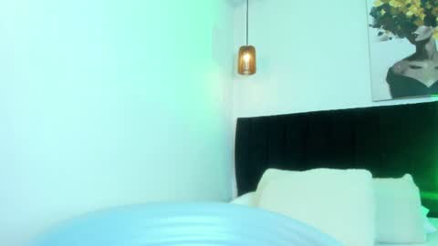 Snapshot of dolly_zoe chatting on 30, 6, 2026 Call me Zoe online show from 30, 6, 2026