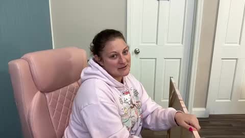 Dolly online show from 8, 3, 2025