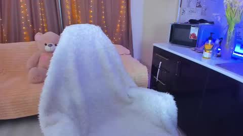 Dollya online show from 7, 3, 2025