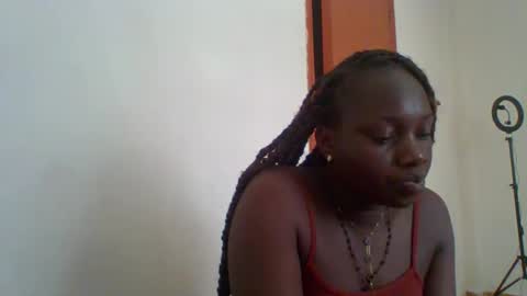 Snapshot of dollyvee chatting on 20, 4, 2026 dollyvee online show from 20, 4, 2026