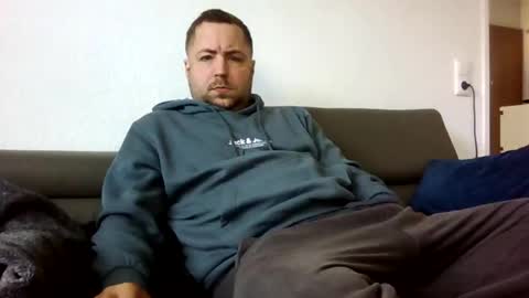 dombio_12 online show from 4, 4, 2026