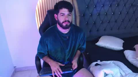 Snapshot of domboy_ chatting on 27, 5, 2026 domboy online show from 27, 5, 2026