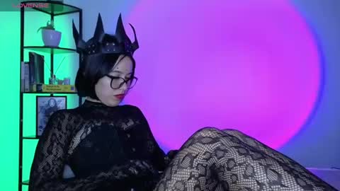 Snapshot of domgiirl chatting on 28, 7, 2026 Mistress online show from 28, 7, 2026