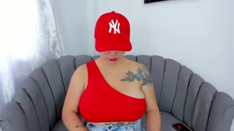 Snapshot of domina0 chatting on 27, 6, 2026 domi online show from 27, 6, 2026