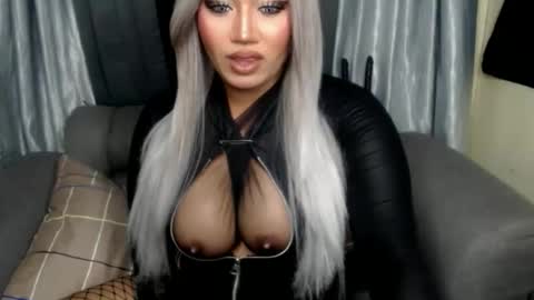 dominant10inchcock online show from 7, 11, 2025