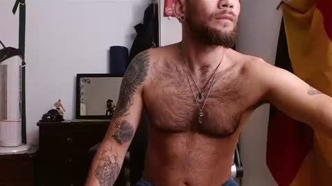 Snapshot of dominantthewolf chatting on 15, 7, 2026 Logan - INDEPENDET MODEL online show from 15, 7, 2026