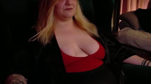 Snapshot of dominasadique chatting on 7, 5, 2026 SADE online show from 7, 5, 2026