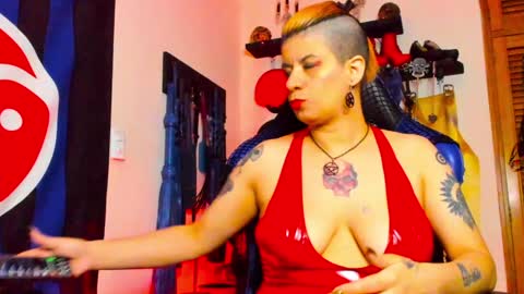 Dom Blue online show from 6, 1, 2025