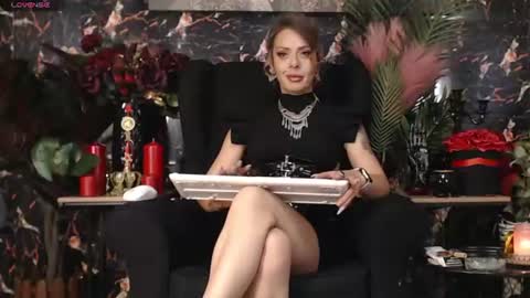Dominatrix Eve online show from 25, 7, 2026