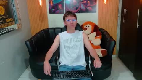 dominic_carminex online show from 22, 10, 2025