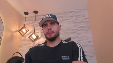 Snapshot of dominic_de_luca chatting on 1, 7, 2026 dominic de luca online show from 1, 7, 2026