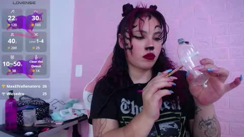 Snapshot of dominic_queen1126 chatting on 9, 10, 2025 online show from 9, 10, 2025
