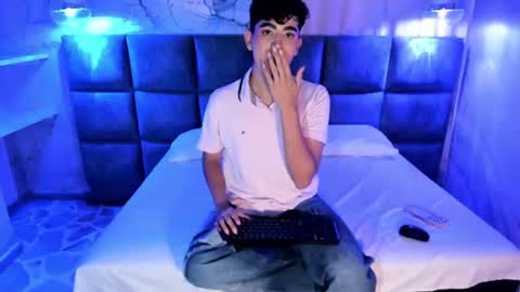 Snapshot of dominicjay_ chatting on 12, 6, 2026 DOMINIC online show from 12, 6, 2026