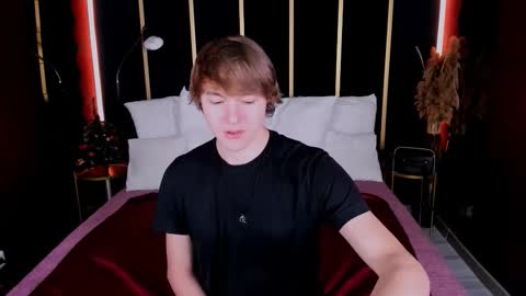 Snapshot of donald_brooks chatting on 21, 12, 2025 Donald online show from 21, 12, 2025