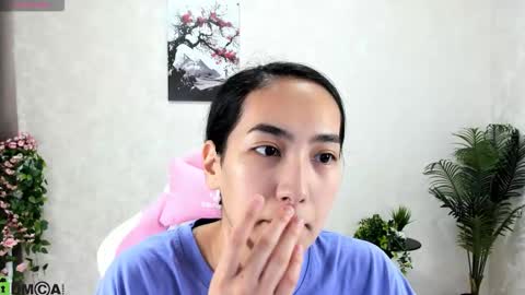 Snapshot of donnaa_drew chatting on 20, 10, 2025 Aura online show from 20, 10, 2025