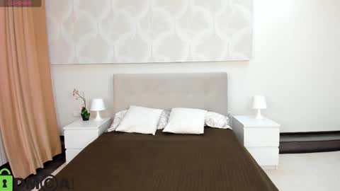 Donna On GMT2 Mon-Fri 3-9 AM online show from 16, 4, 2026