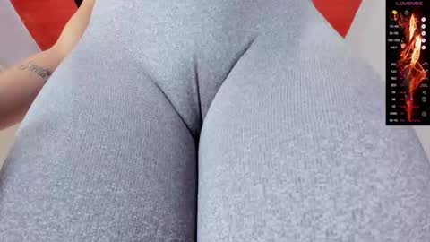 Snapshot of donnapaul_ chatting on 9, 9, 2025 Paula DiazGMT-5 0730 - 1400 online show from 9, 9, 2025