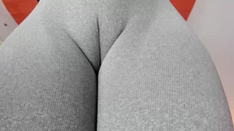 Snapshot of donnapaul_ chatting on 21, 9, 2025 Paula DiazGMT-5 0730 - 1400 online show from 21, 9, 2025