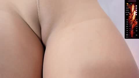 Snapshot of donnapaul_ chatting on 23, 9, 2025 Paula DiazGMT-5 0730 - 1400 online show from 23, 9, 2025