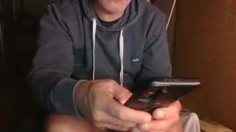 Snapshot of dontwalkonthegrass2 chatting on 27, 2, 2025 frenchfirefighter online show from 27, 2, 2025