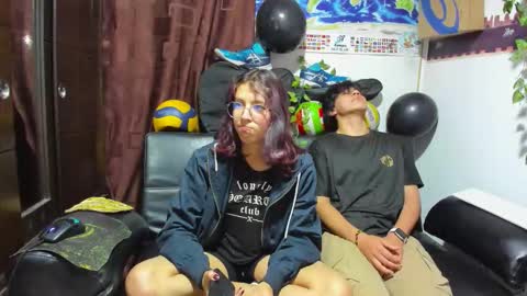 Snapshot of donuts_dd chatting on 11, 9, 2025 Donuts DD online show from 11, 9, 2025