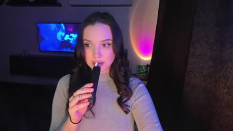 Dora Charmer online show from 27, 3, 2026