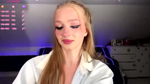 Snapshot of doreathagustave chatting on 17, 7, 2026 Anika online show from 17, 7, 2026
