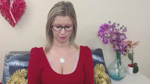 DoreenSexy online show from 4, 2, 2025