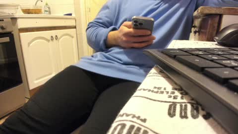 menu  below online show from 25, 12, 2024