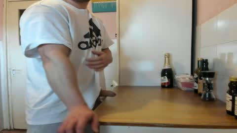 menu  below online show from 16, 4, 2026