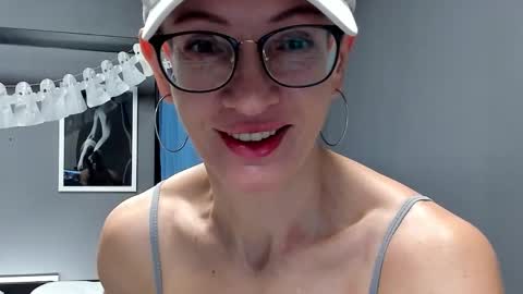 Dorothy Next stream on Monday at 3am-9am online show from 29, 10, 2025