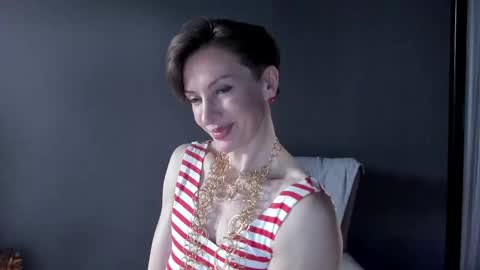 Snapshot of dorothy_meyer chatting on 23, 4, 2026 Dorothy Next stream on Monday at 3am-9am online show from 23, 4, 2026